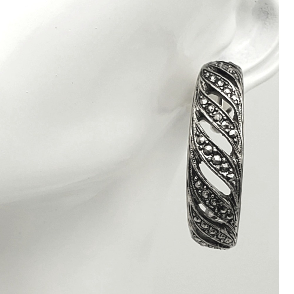 Avon Hoop Earrings Silver Tone Faux Marcasite Clip On Openwork Timeless Style 92 - Picture 7 of 7